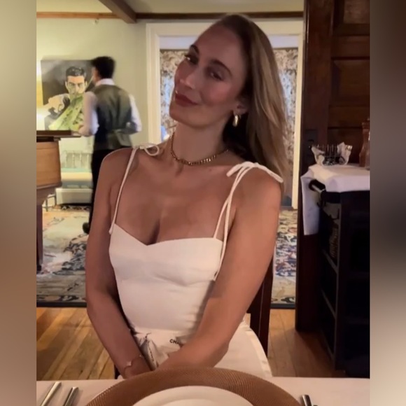 Meet your Posher, Jessica - Picture 8 of 9